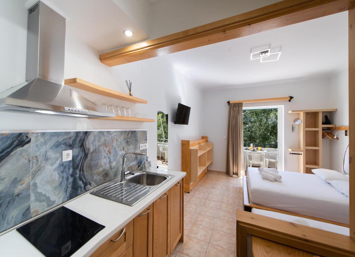Nikolas Studios Ayios Nikitas Luaran gambar